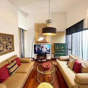 Appartement Atico En Plaza De La Constitucion 3 Bedrooms, Málaga
